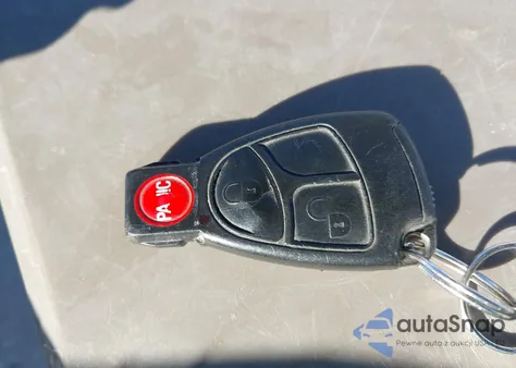 2004 Mercedes-Benz Clk 500 z USA, uszkodzony, nr VIN WDBTJ75J04F109578